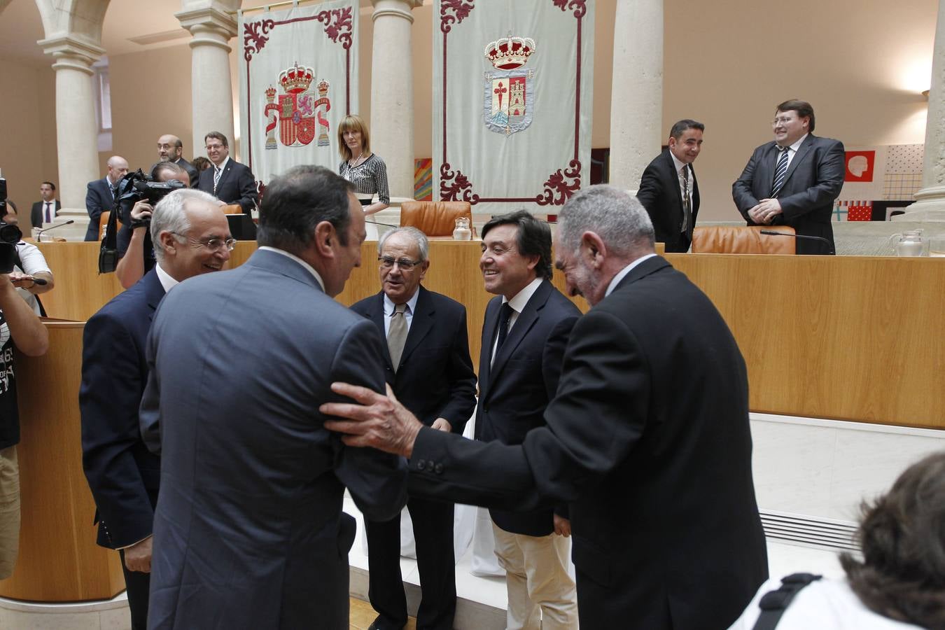 Un día histórico en el Parlamento riojano (II)