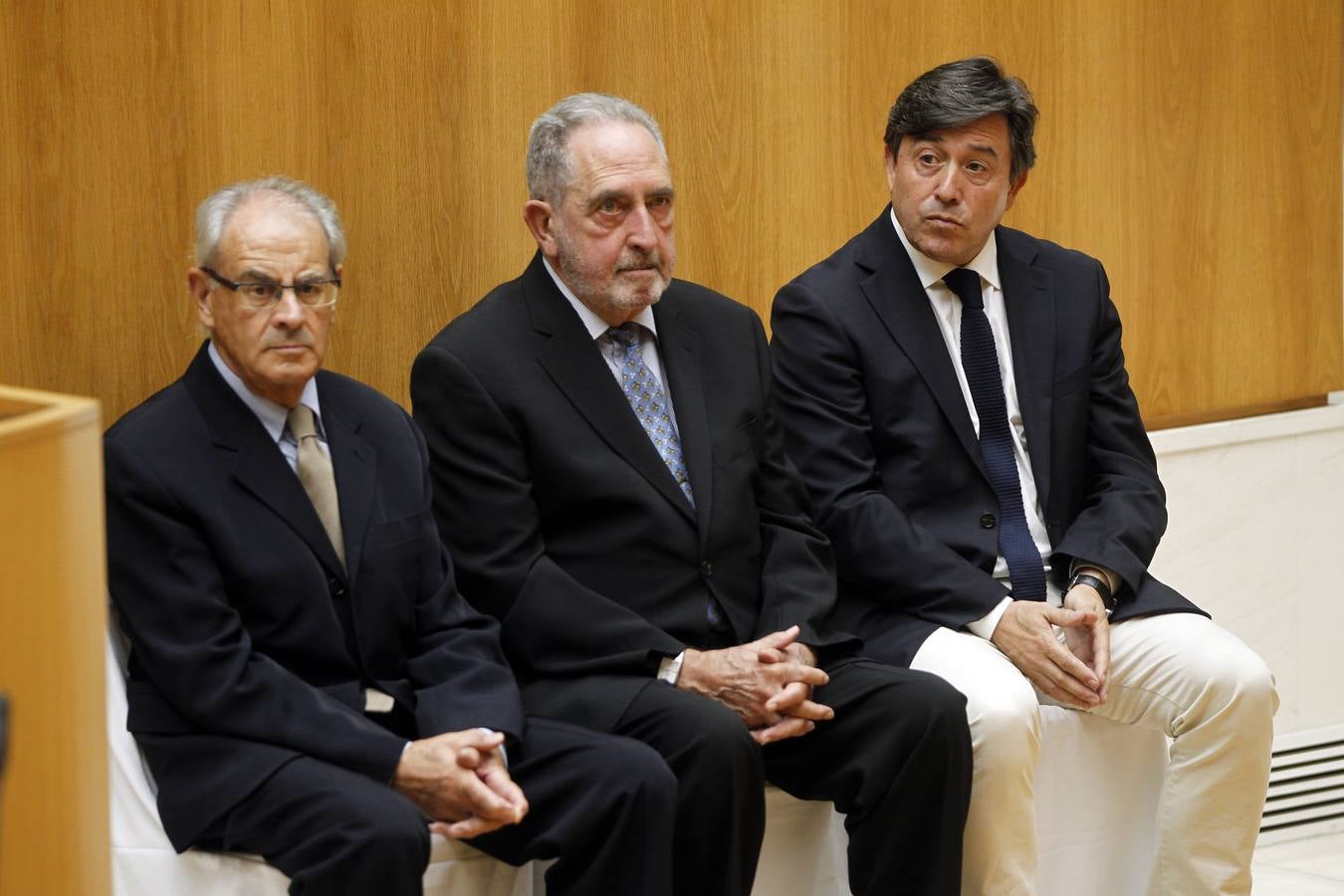 Un día histórico en el Parlamento riojano