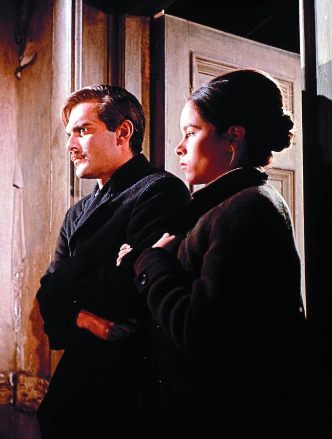 Omar Sharif y Geraldine Chaplin en una escena de la película 'Doctor Zhivago'.