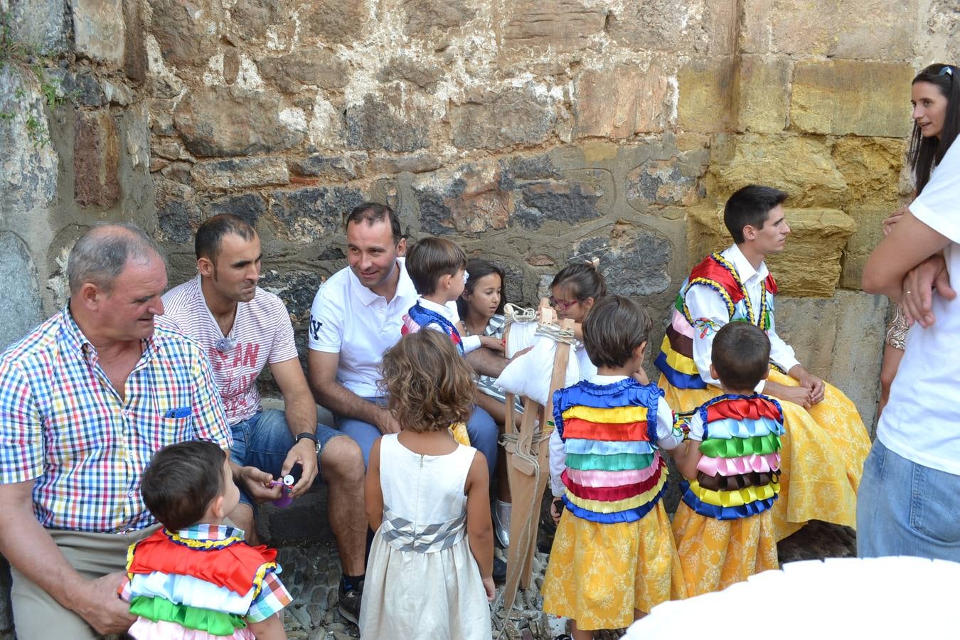 Los danzadores cumplieron con la santa