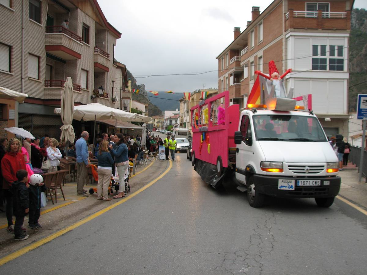 Los &#039;Cuquis&#039; organizan un desfile gay por las fiestas