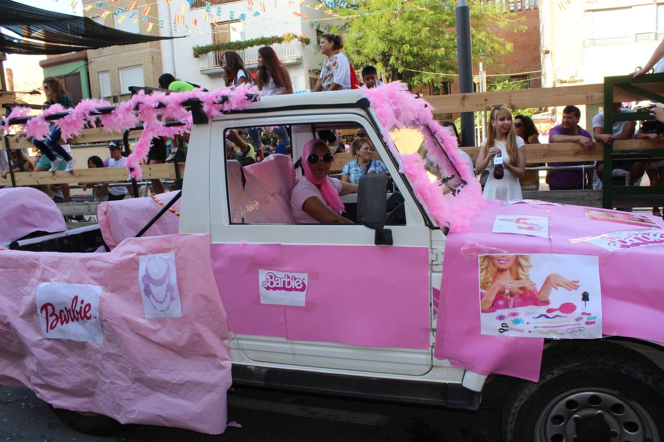 Desfile de carrozas en Rincón de Soto (I)