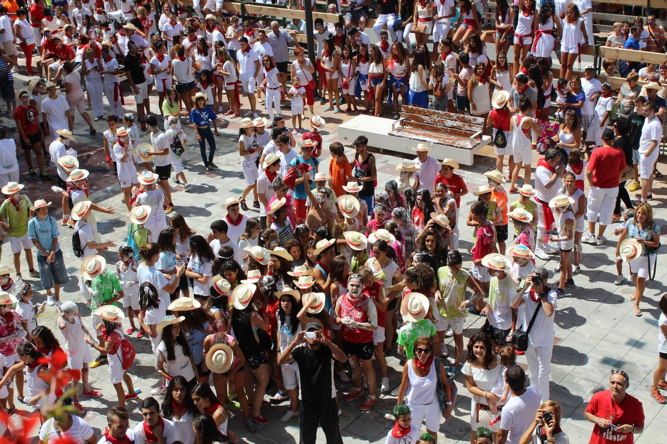 Chupinazo festivo en Rincón de Soto