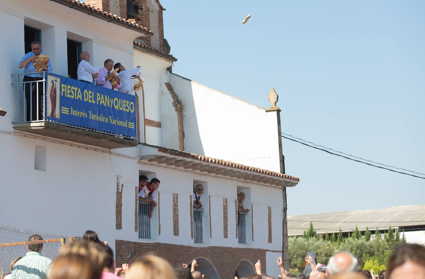 Quel cumple con el pan y el queso (II)