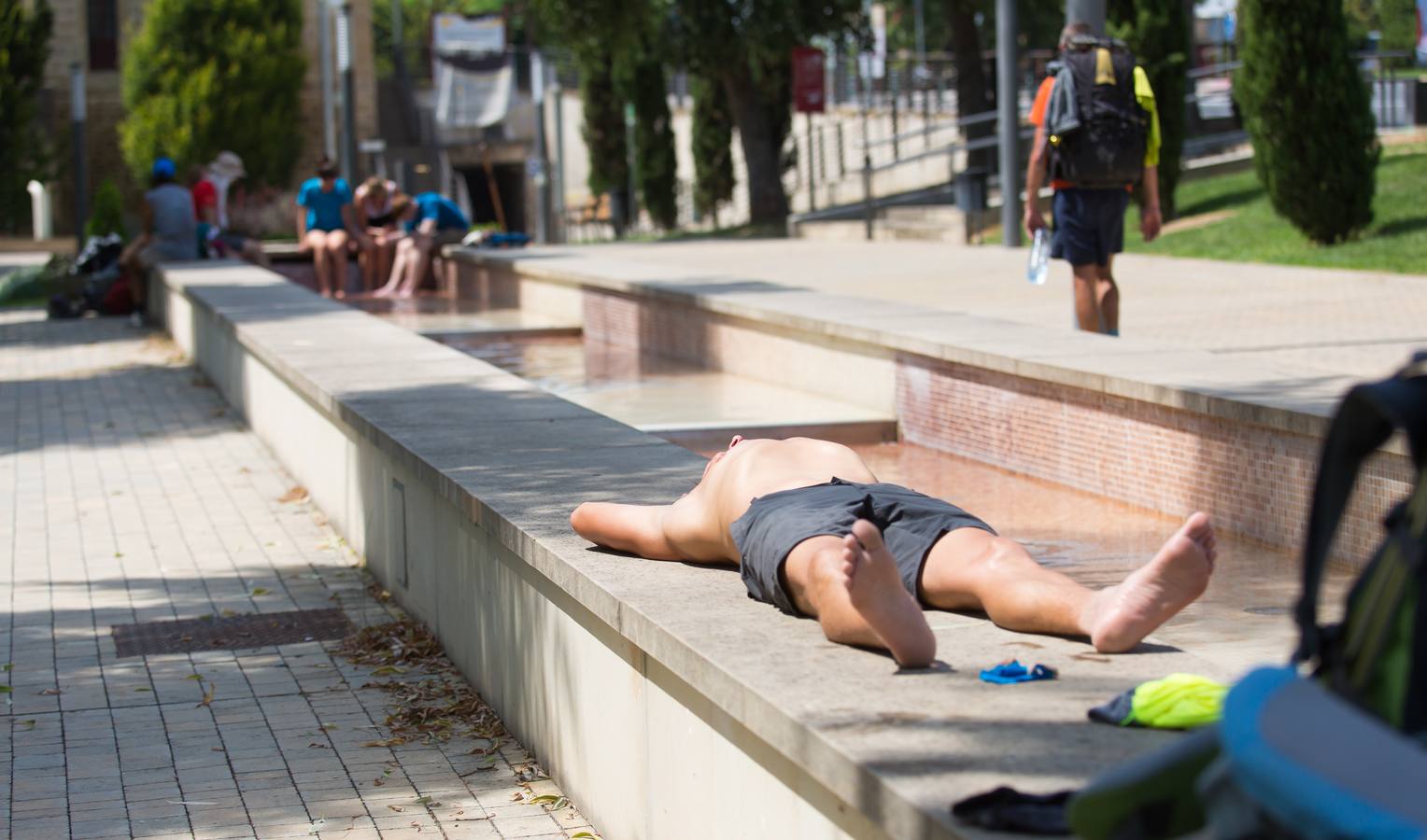 El calor hace mella en el Camino