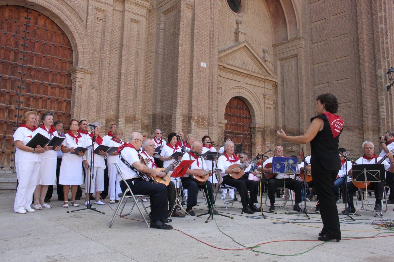 Los mayores centran el cuatro día de fiestas de Alfaro