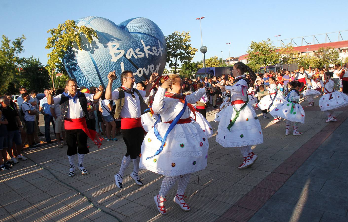 Logroño disfrutó de la fiesta del baloncesto