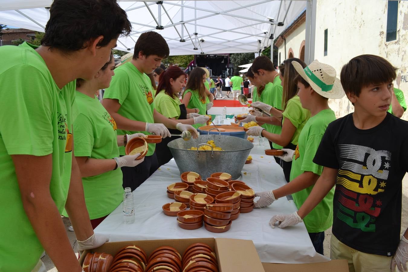 Festival de la patata a la brava en Villar de Torre