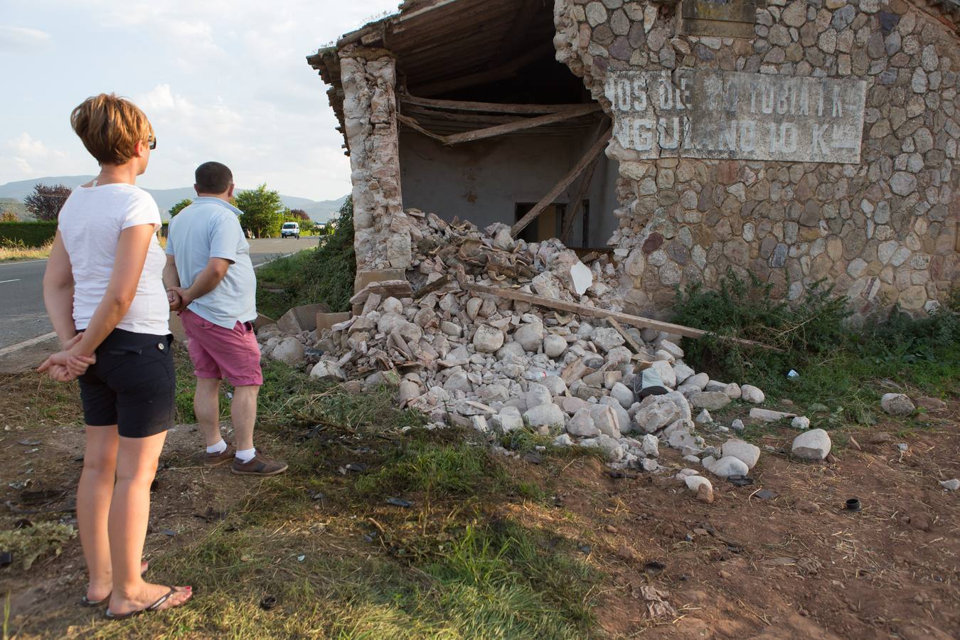 Fallece un conductor tras empotrar su vehículo contra un edificio en Baños