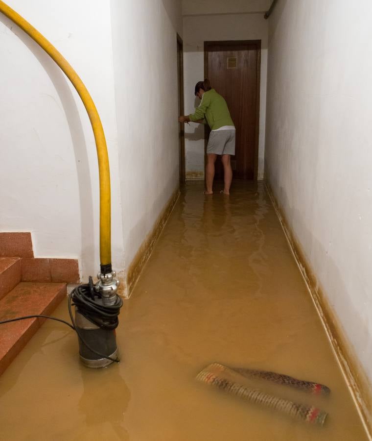 Primeras horas tras la tromba de agua de San Asensio