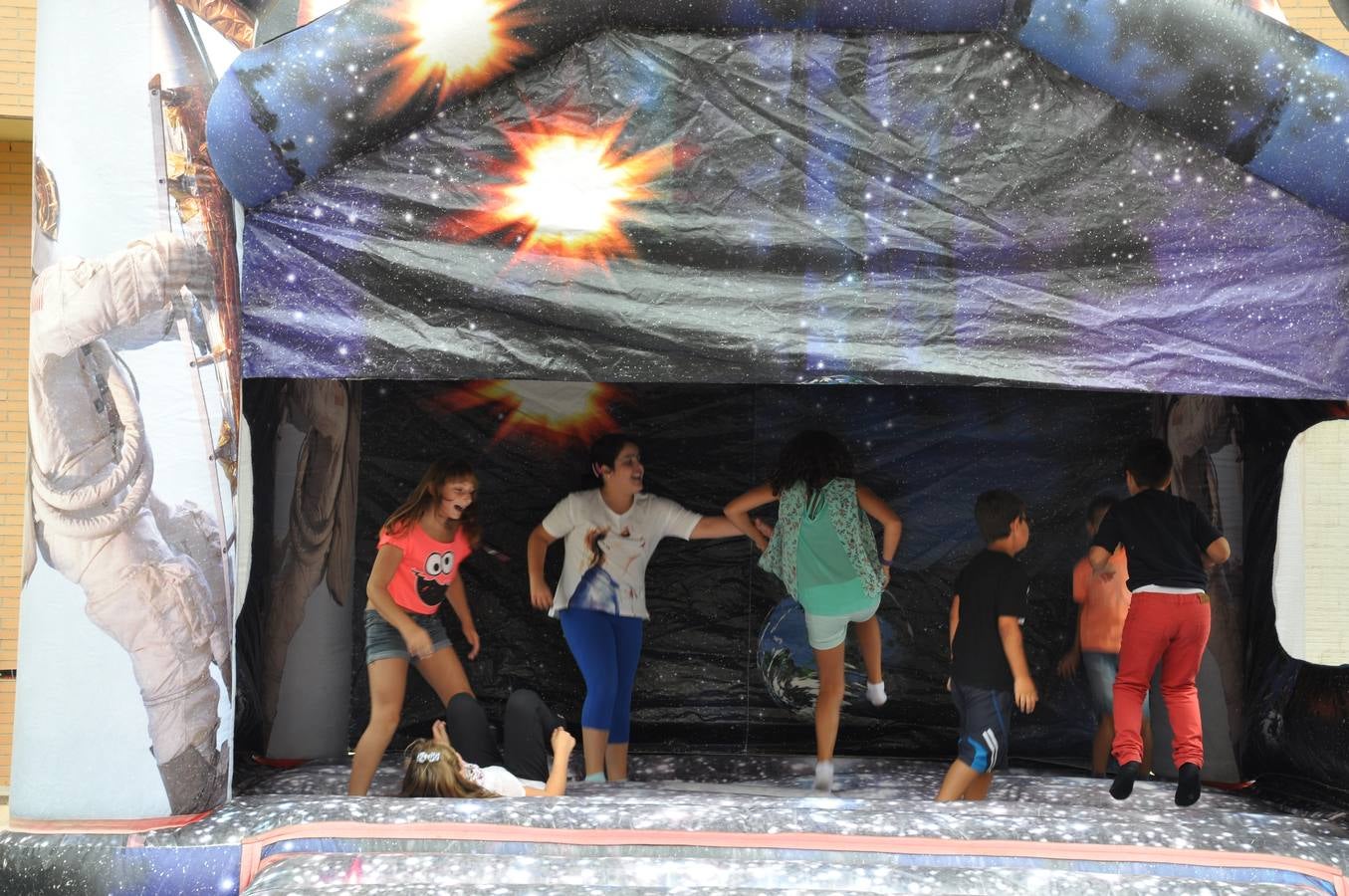 Hinchables y talleres en las fiestas de Haro