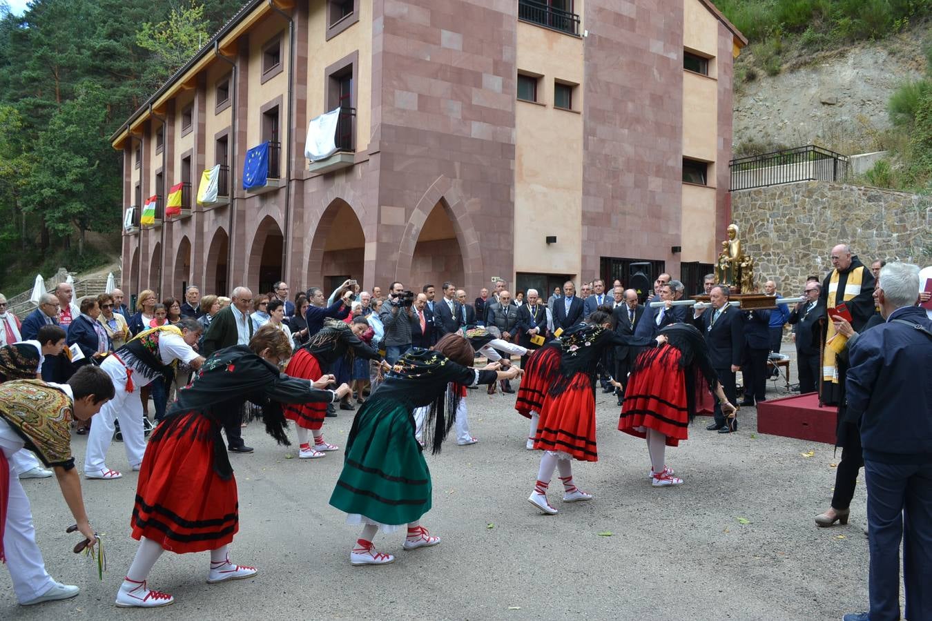 Valvanera celebra el Día de la Diócesis y la Patrona