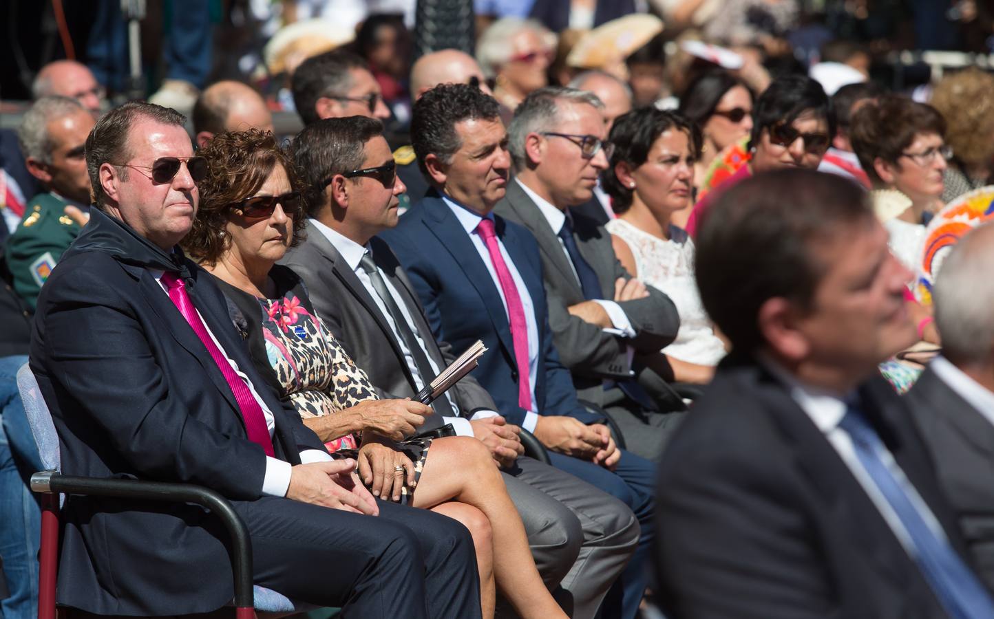 Ceniceros preside su primer pisado de la uva (II)