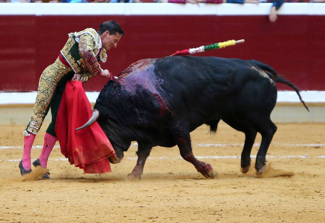 Urdiales abre la puerta grande