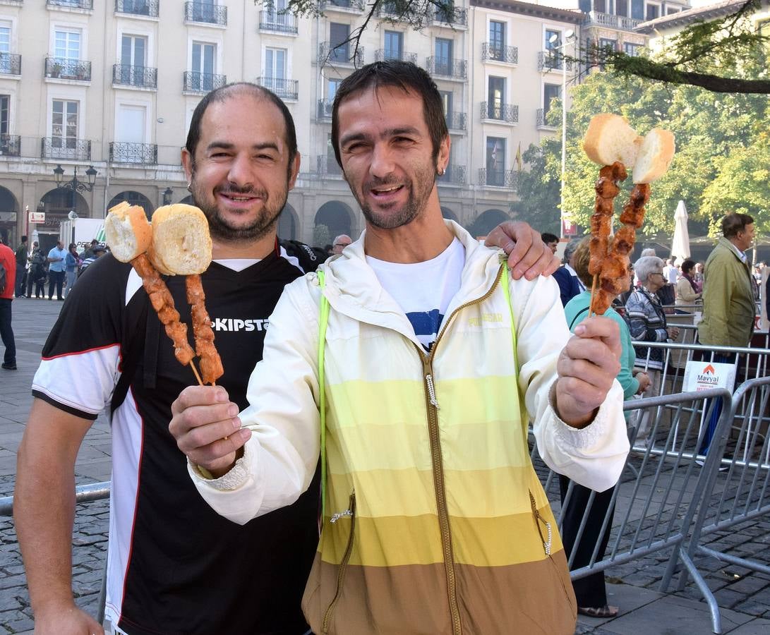 &#039;Pinchando&#039; en la Plaza del Mercado