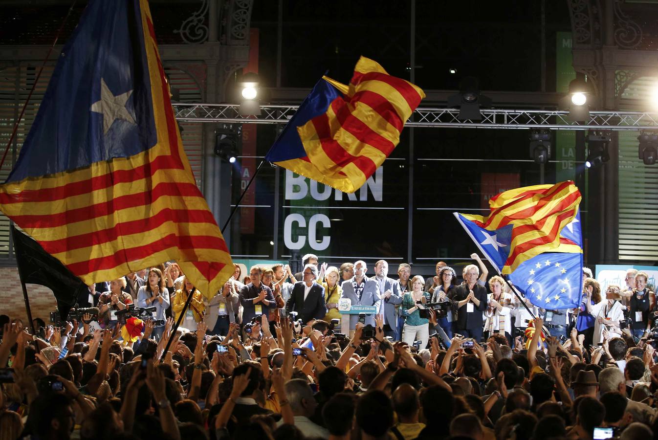 Junts pel Si celebra en Barcelona los resultados de las elecciones.