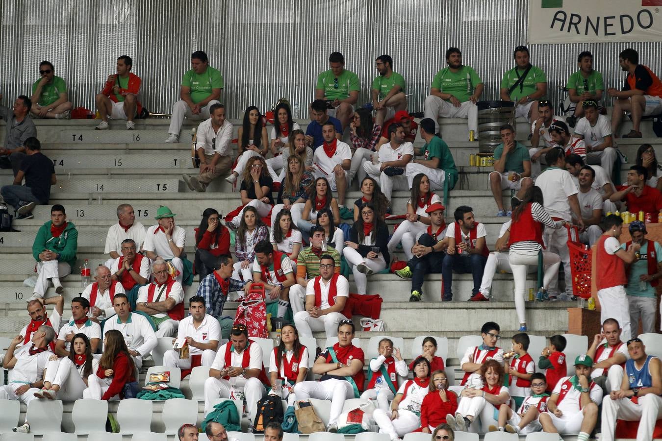 Ambiente en la plaza de Arnedo