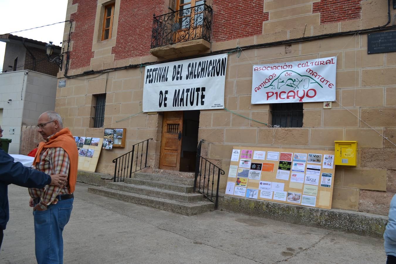 El tiempo desapacible no pudo con el festival del salchichón de Matute