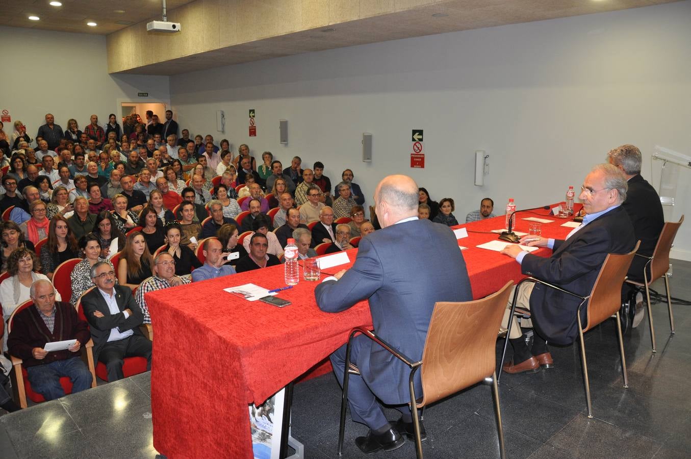 Alfonso Guerra, en Casalarreina