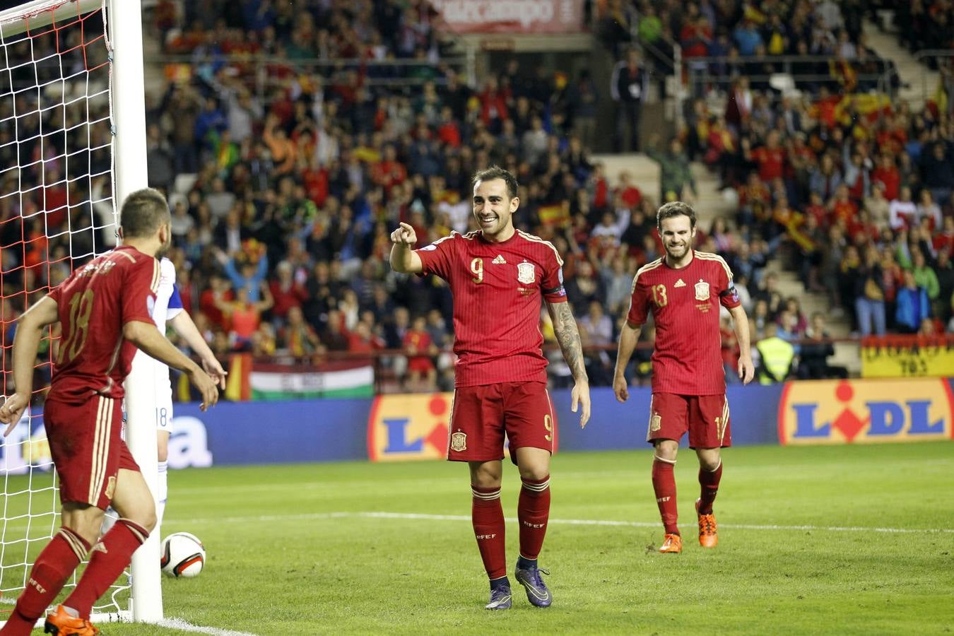 Fiesta en Las Gaunas con La Roja (II)