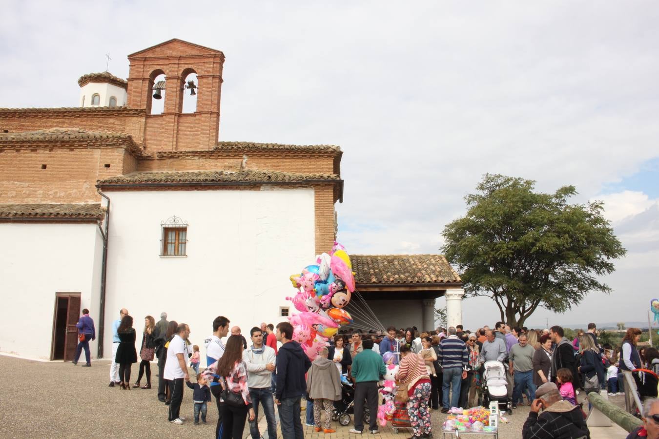 Romería a la ermita del Pilar en Alfaro