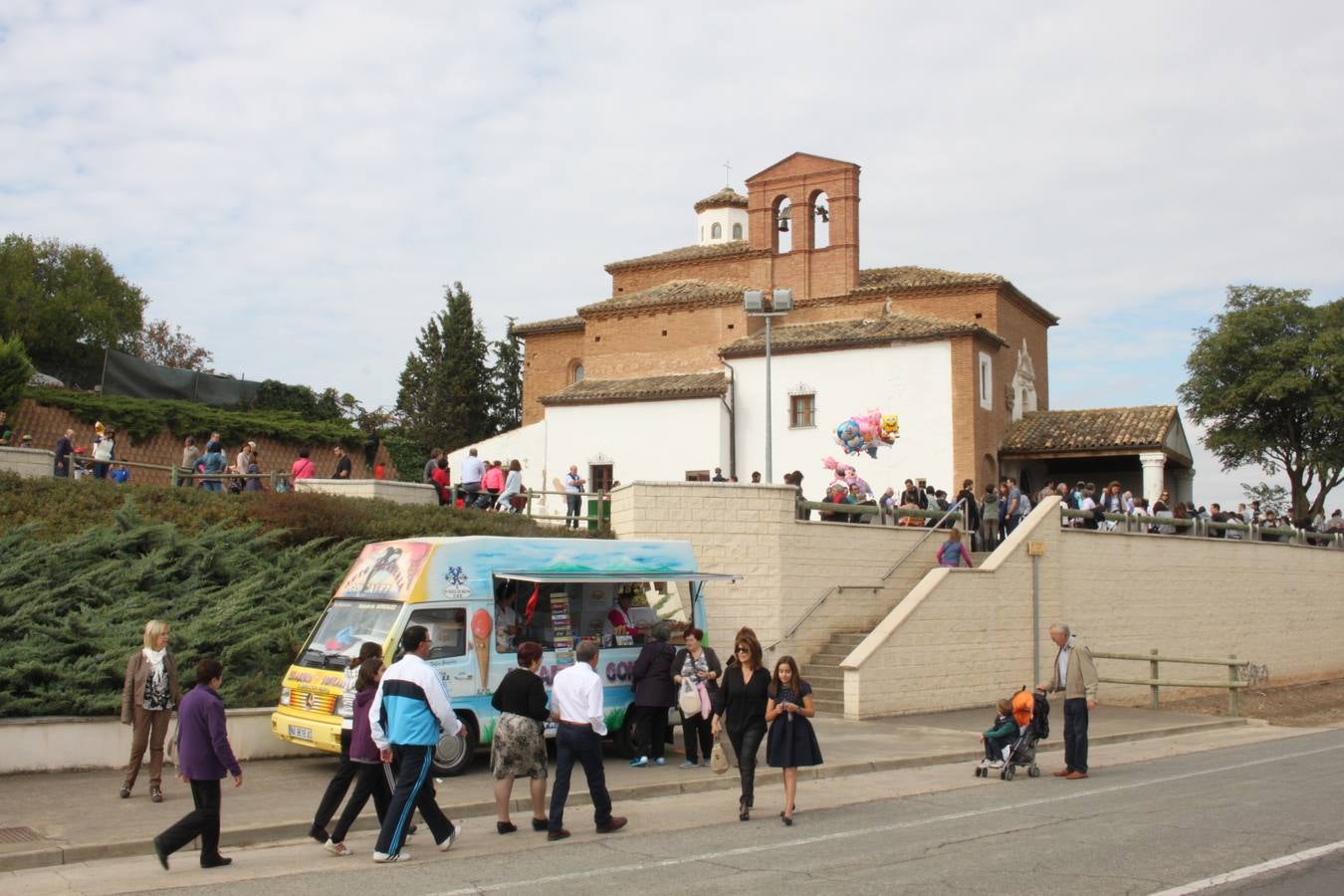 Romería a la ermita del Pilar en Alfaro