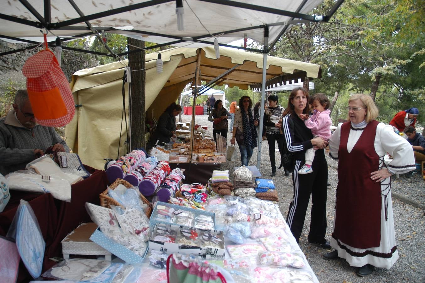 Cornago celebra el segundo día de la X edición de las Jornadas de Artesanía Medieval