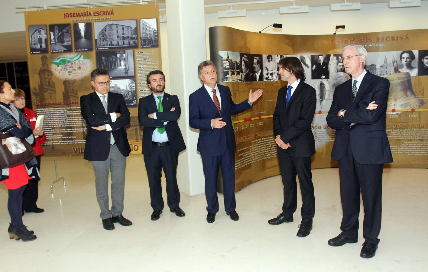 Inauguración en Logroño de la exposición sobre Escrivá de Balaguer, fundador del OPUS DEI