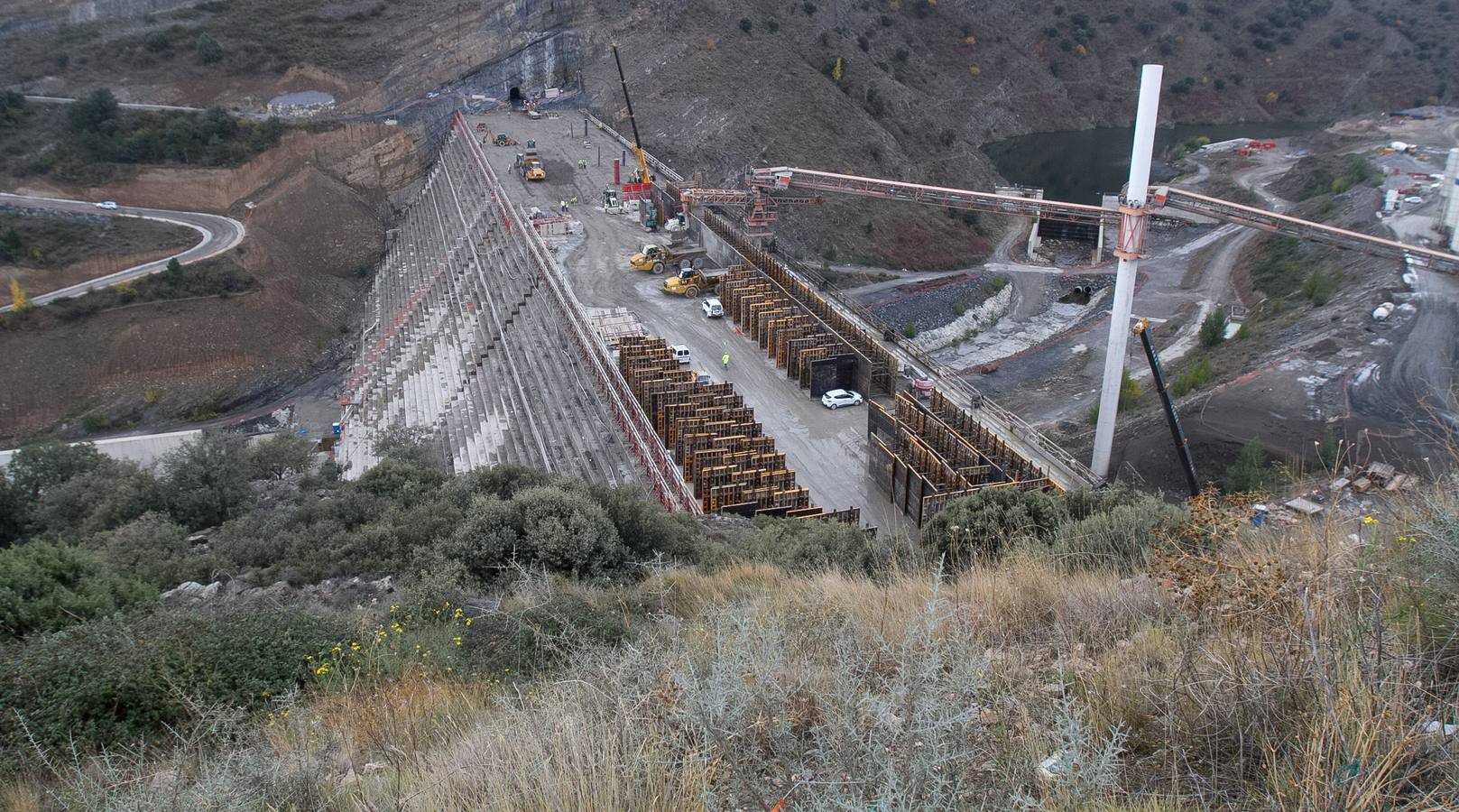 Las obras de la presa de Enciso