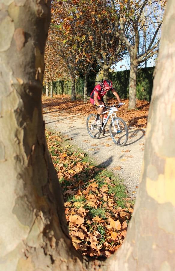 Alain Santamaría gana el X Duatlón Cros Valle del Oja