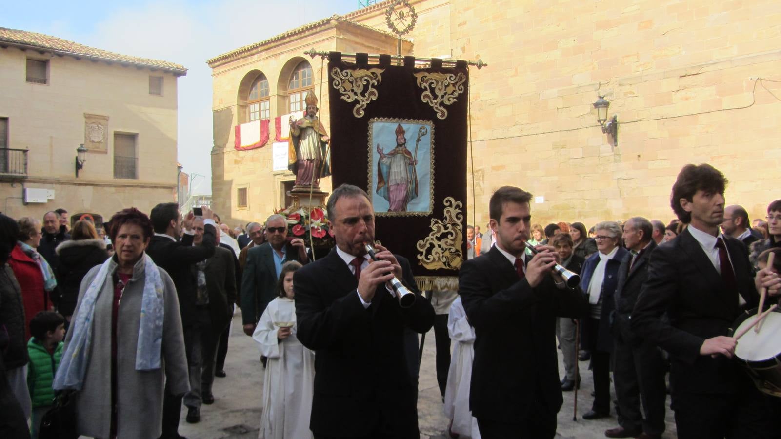 Alberite despide sus fiestas de San Martín con procesión y teatro infantil