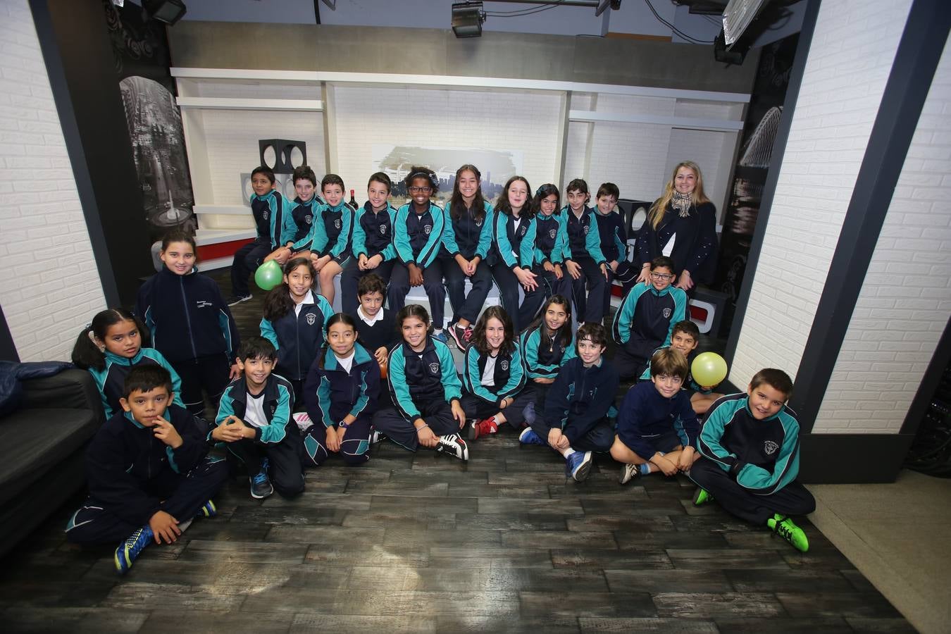 Hoy nos visitan los alumnos de 5º A de las Adoratrices