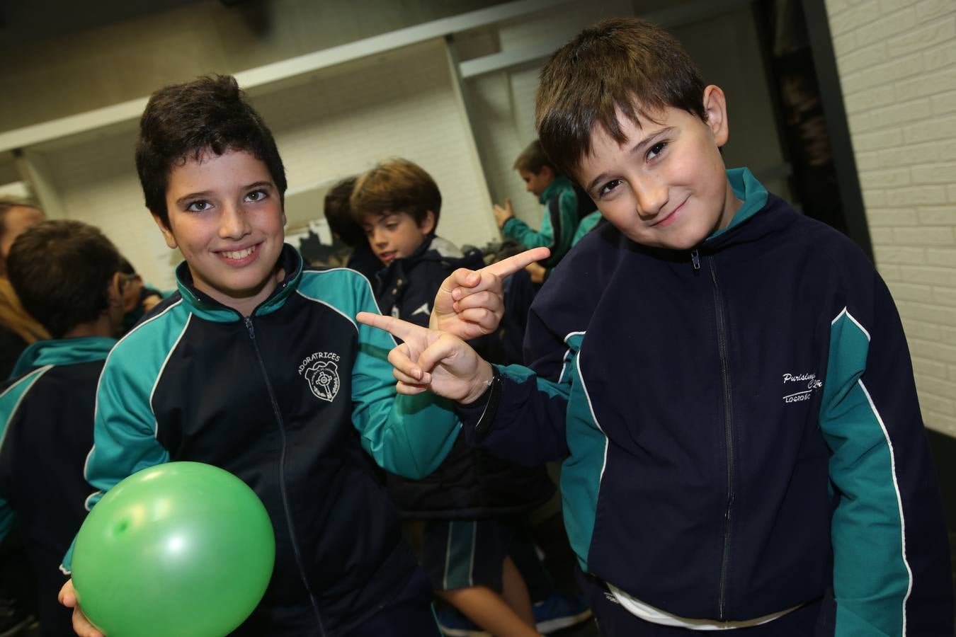 Hoy nos visitan los alumnos de 5º A de las Adoratrices