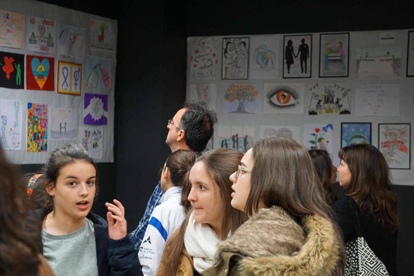 Dibujos por el respeto en el Colegio de Psicólogos (I)