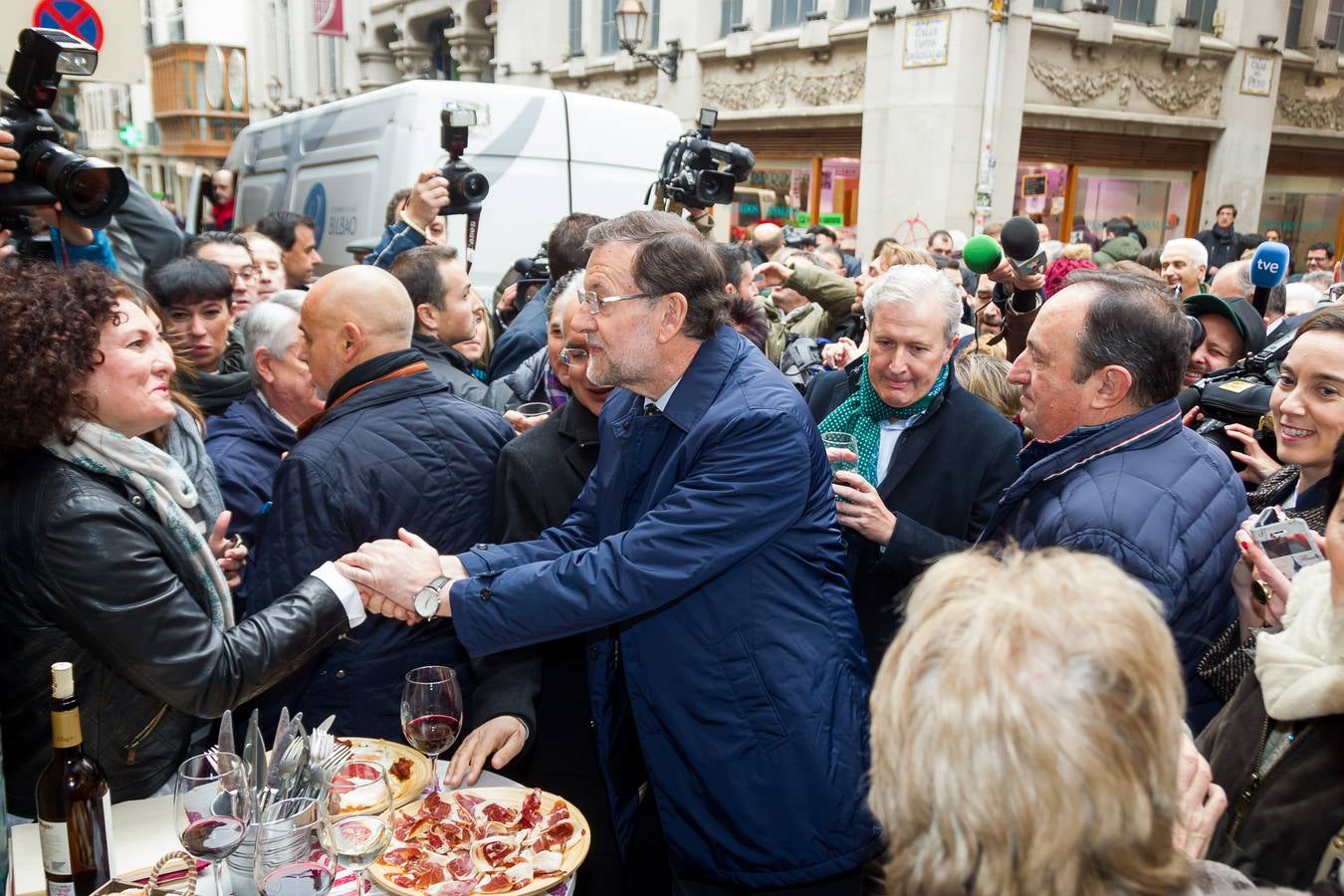 Paseo de Rajoy por Logroño