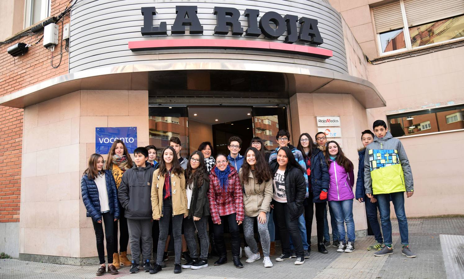 Los alumnos de 2º B del IES Sagasta, de Logroño, visitan la multimedia de Diario LA RIOJA