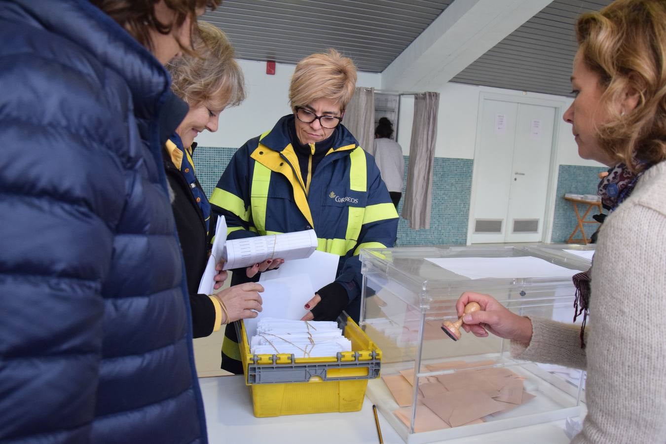 Mañana electoral en Las Gaunas