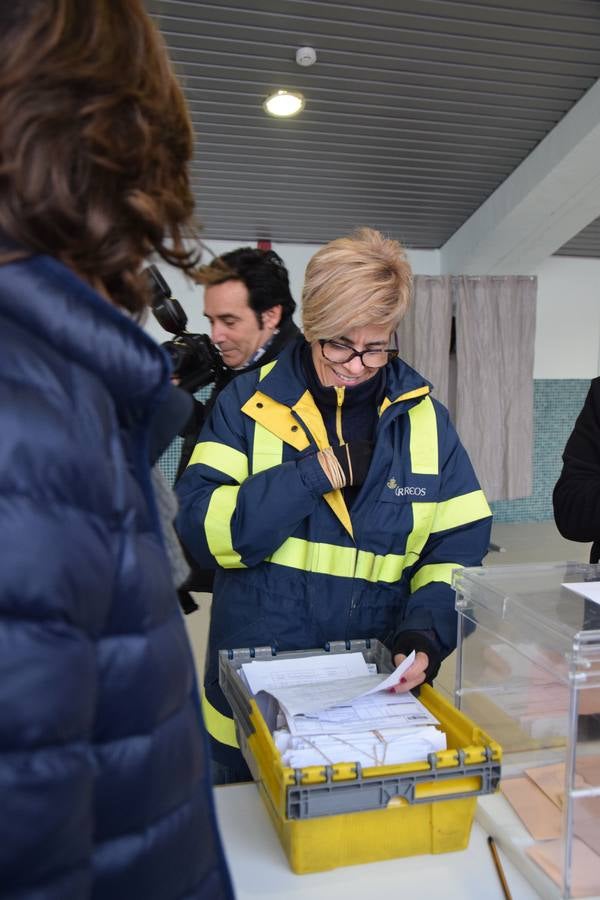 Mañana electoral en Las Gaunas