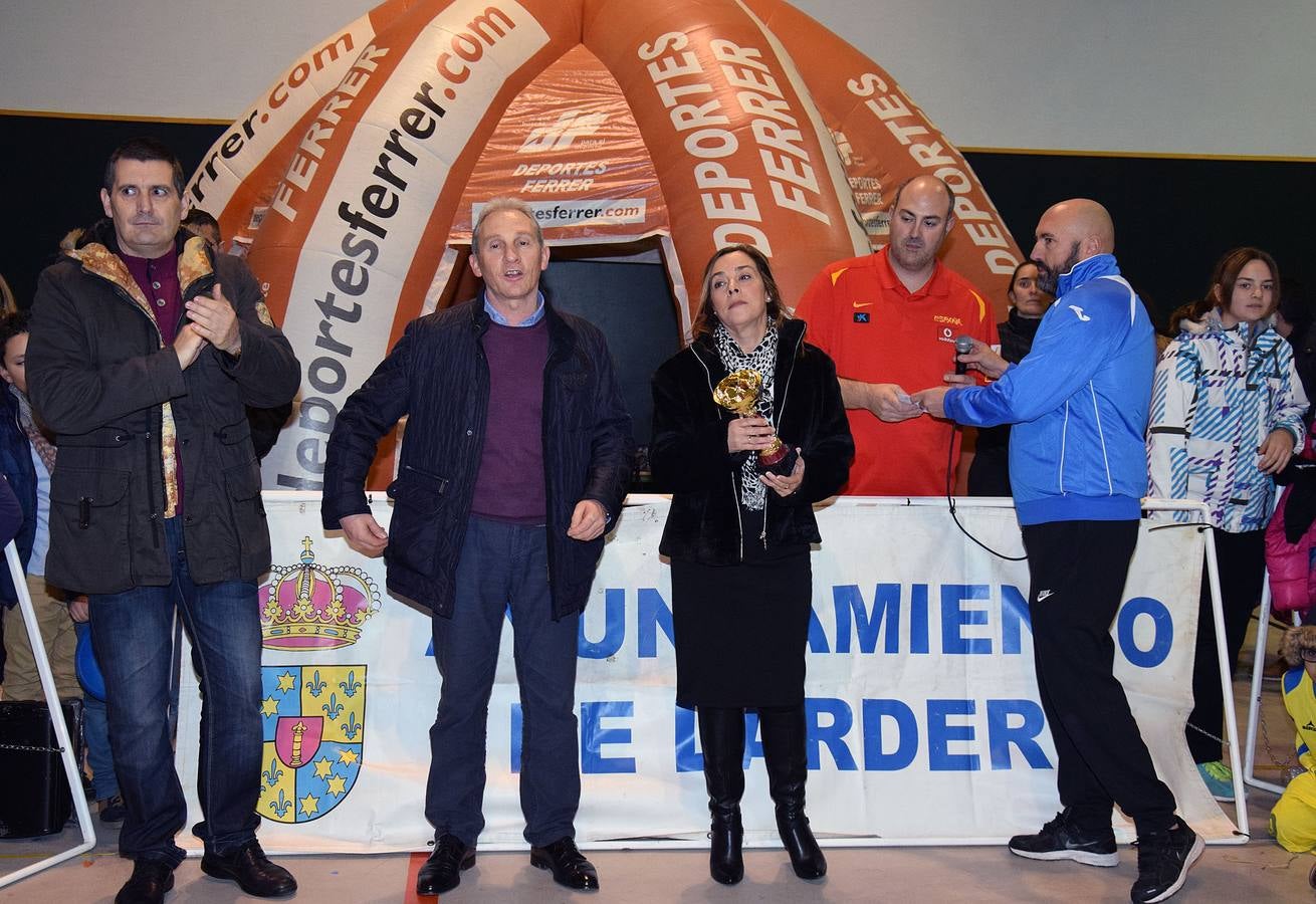 Entrega de trofeos del IV Torneo de Navidad de Baloncesto de Lardero