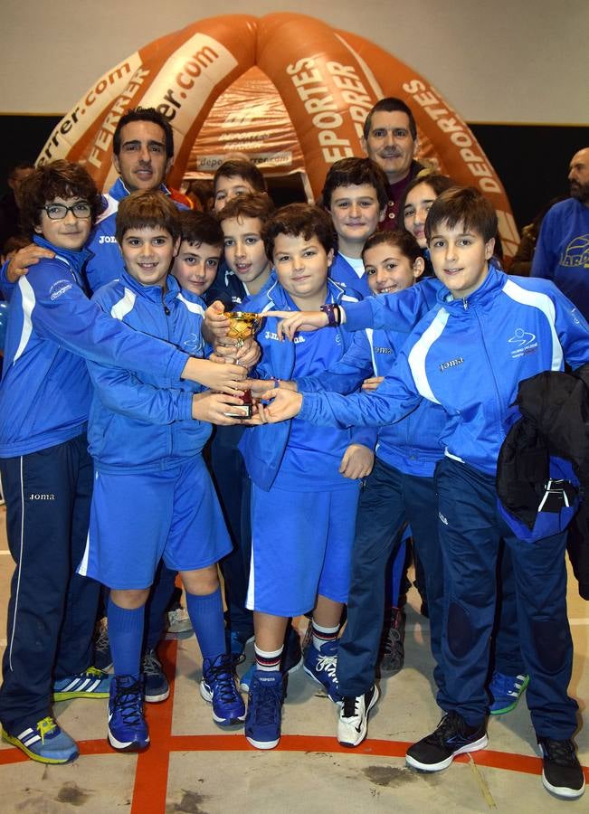 Entrega de trofeos del IV Torneo de Navidad de Baloncesto de Lardero