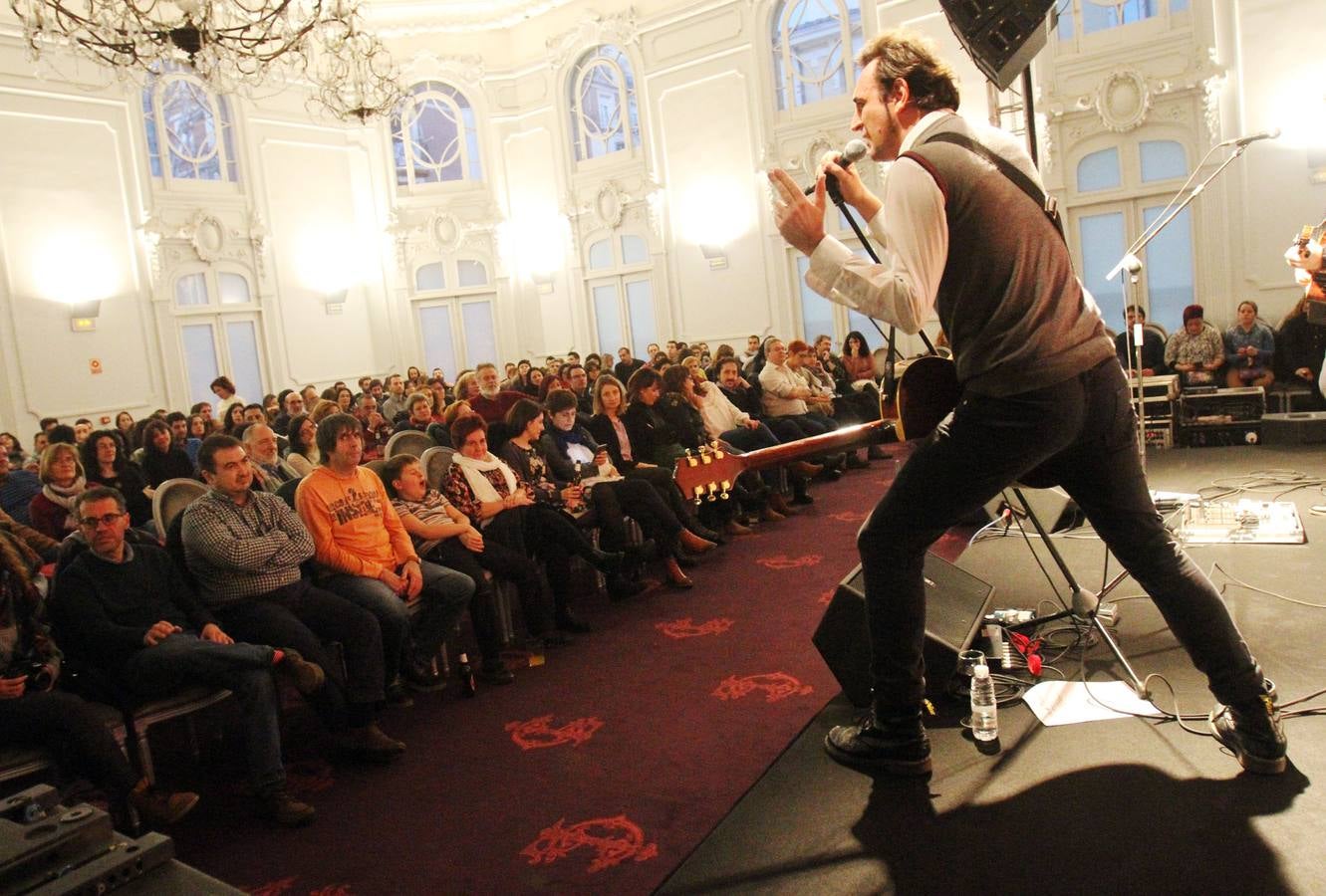 Igor Paskual protagoniza el Café Cantante de Actual en el Círculo Logroñés