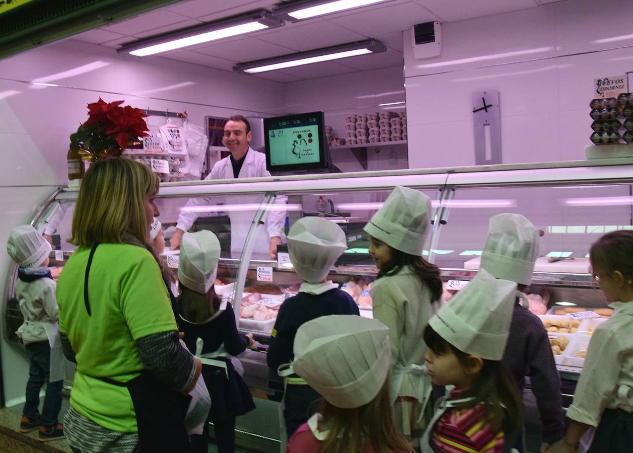 La Plaza de Abastos de Logroño acage el taller de cocina de para niños dentro del programa de AlimentArte