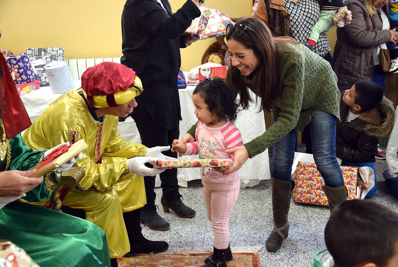 Melchor, Gaspar y Baltasar acuden a la Cocina Económica