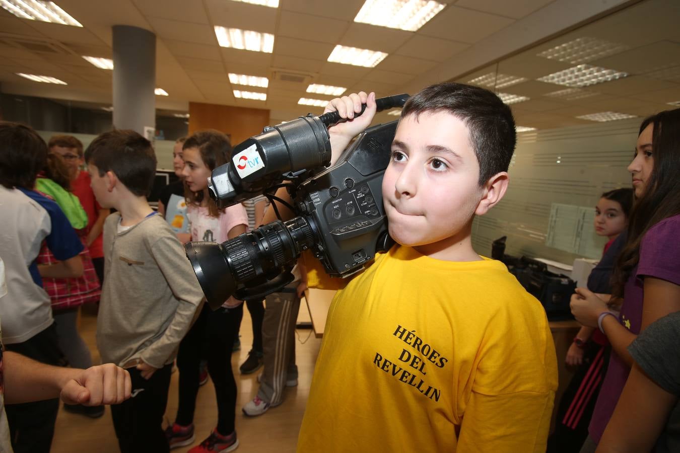 Los alumnos de 6ºB del CEIP Las Gaunas visitan la multimedia de Diario LA RIOJA