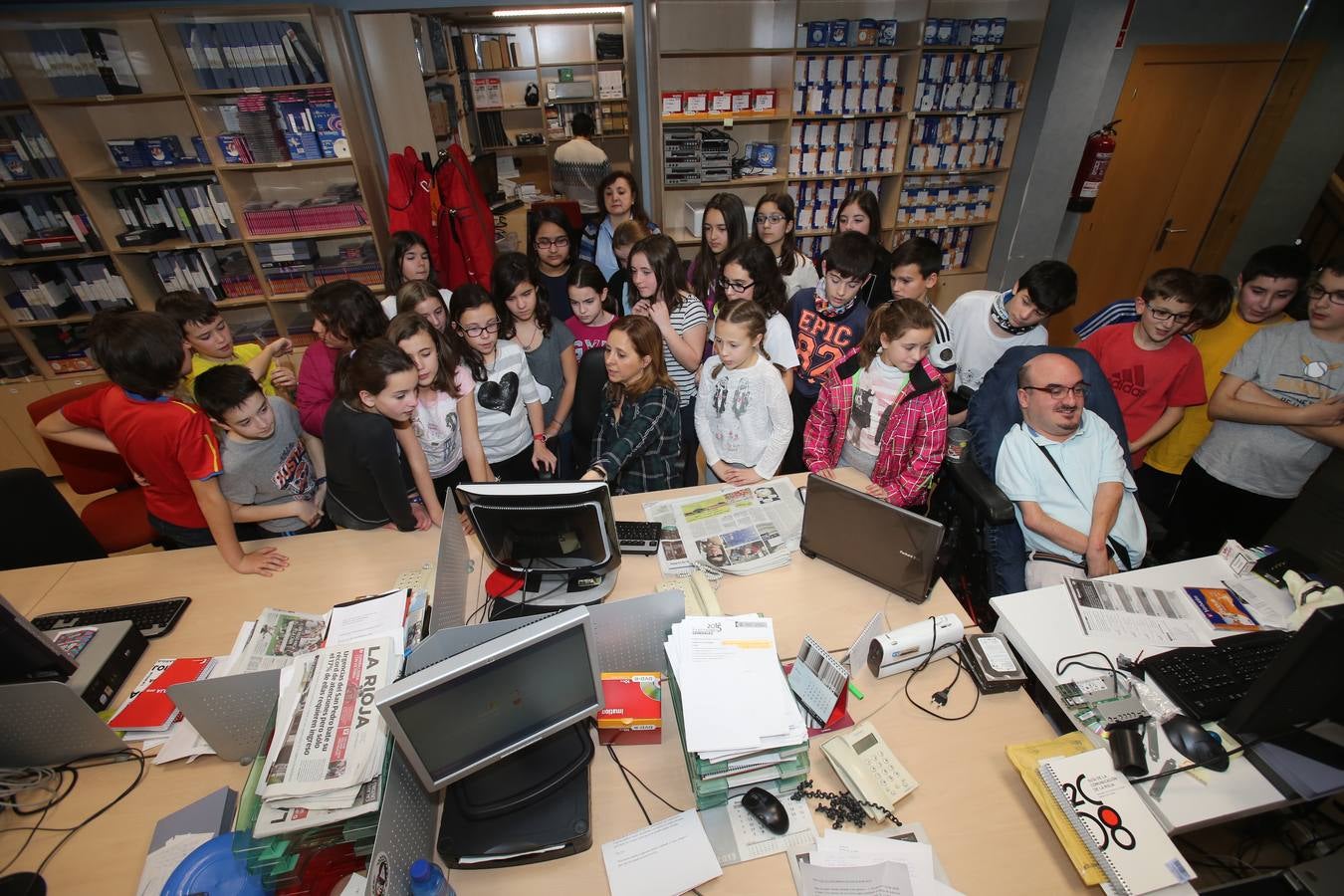 Los alumnos de 6ºB del CEIP Las Gaunas visitan la multimedia de Diario LA RIOJA