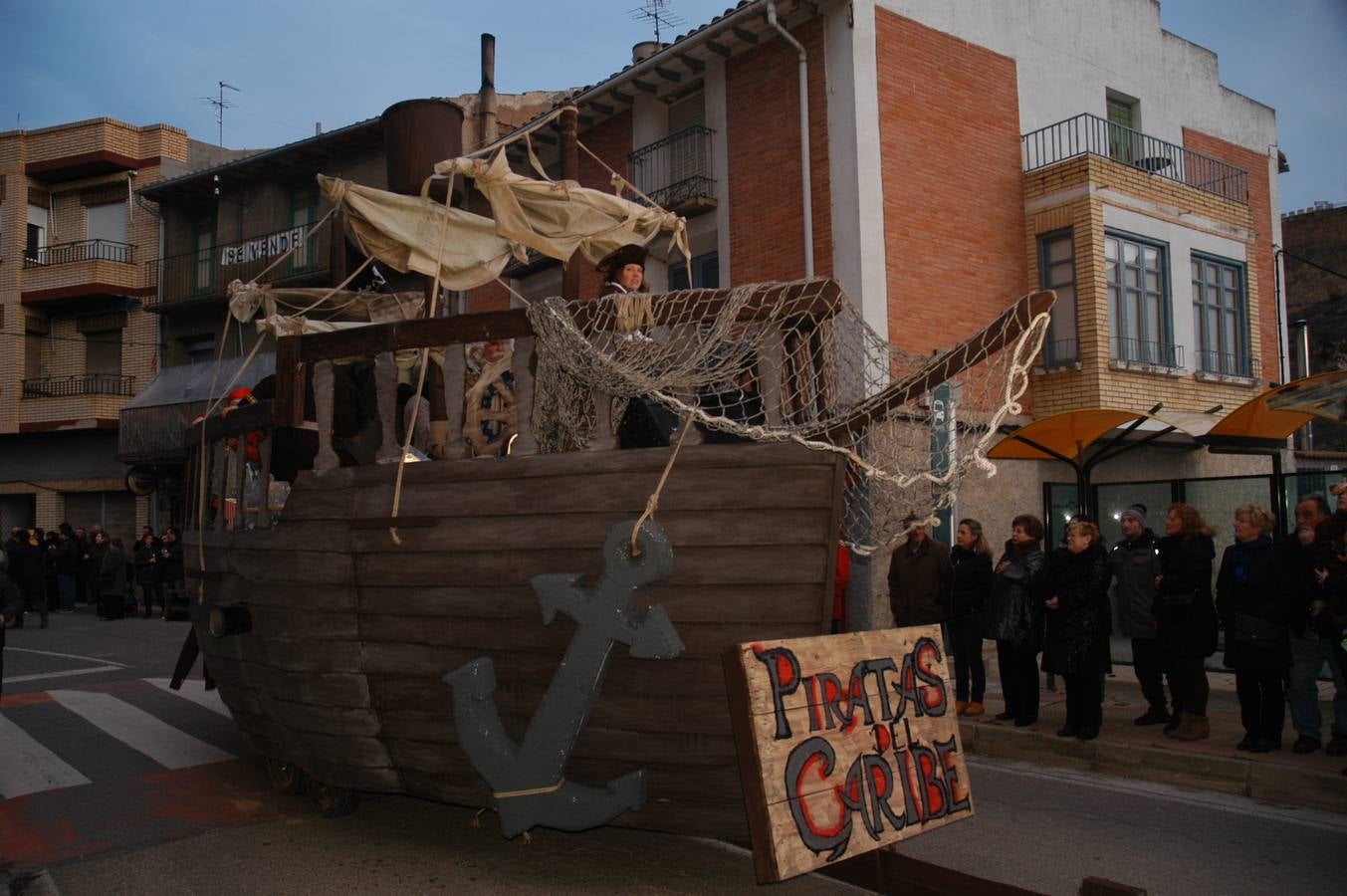 Cervera desfila a ritmo de Carnaval