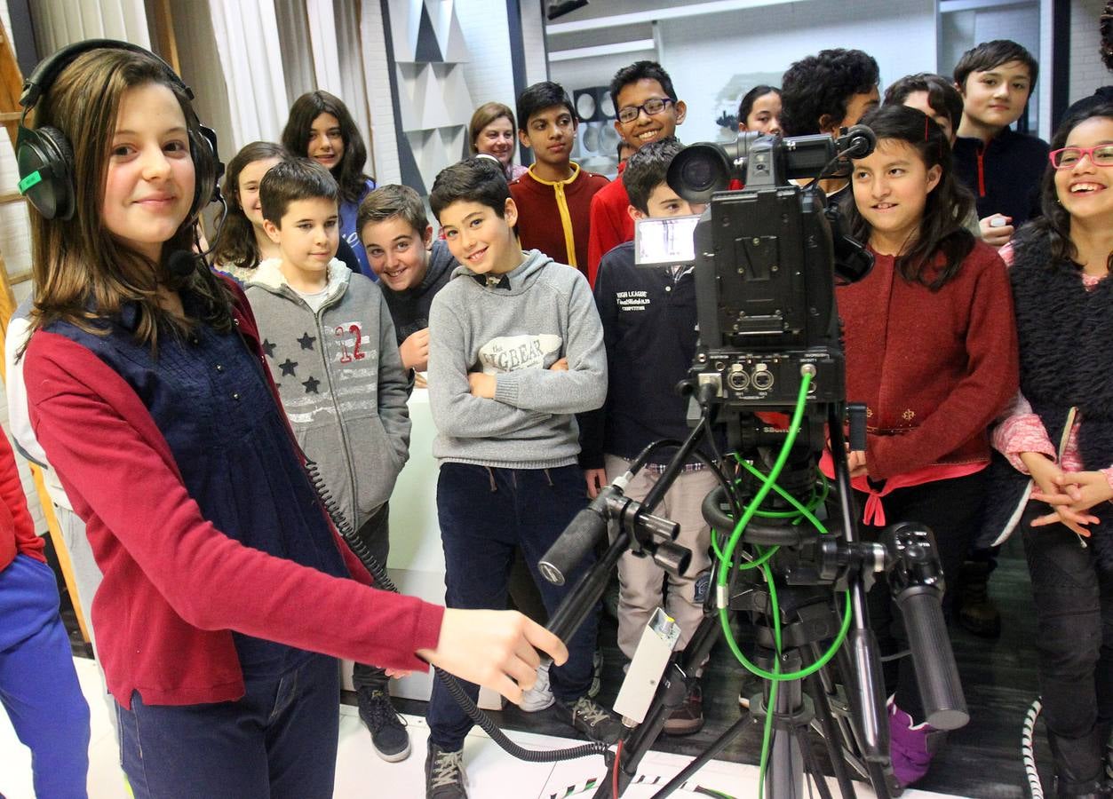 Los alumnos de 6º de Primaria del Colegio General Espartero visita la multimedia de Diario LA RIOJA