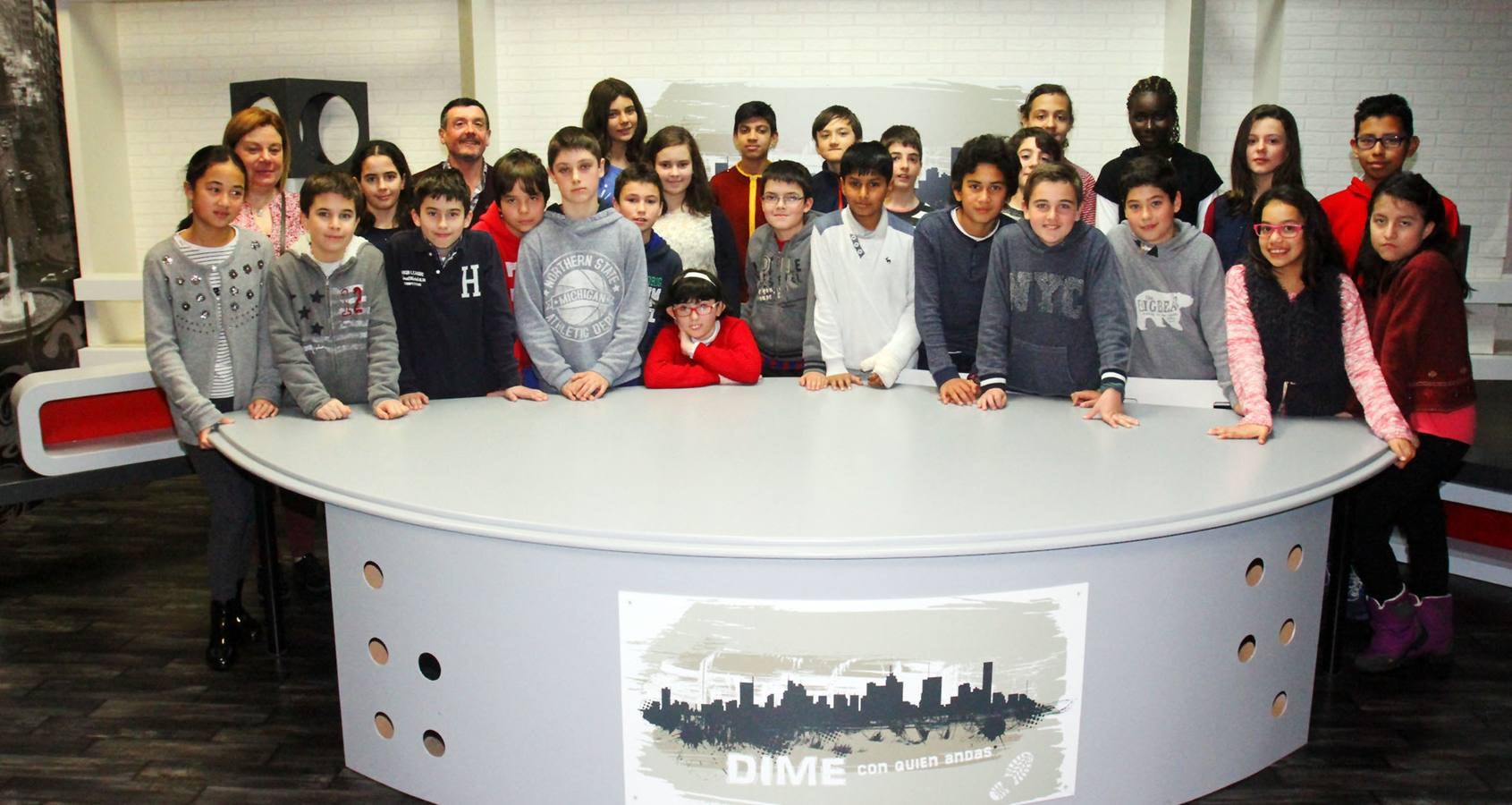 Los alumnos de 6º de Primaria del Colegio General Espartero visita la multimedia de Diario LA RIOJA