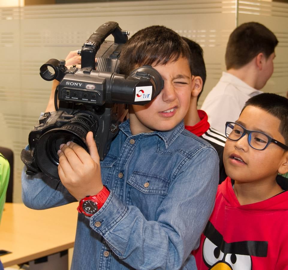 Visita a Diario LA RIOJA y TVR del CEIP General Espartero