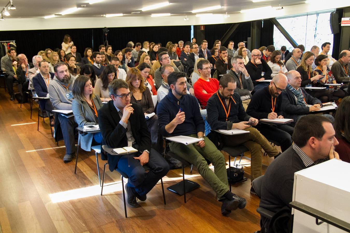 Una pausa para tomar un vino en la Imaginext Rioja